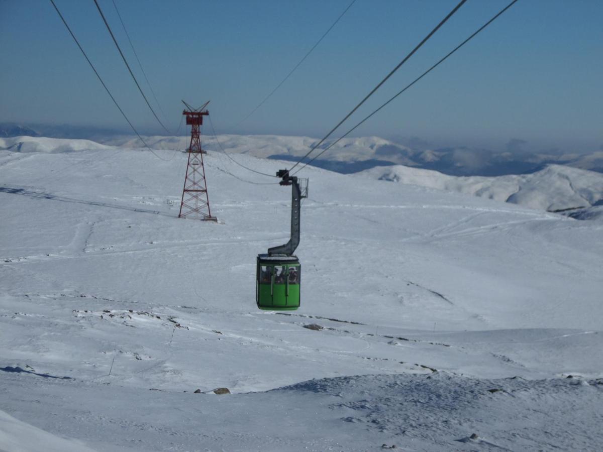 Kalinderu Skier'S Apartament Bellevue Buşteni Exterior foto